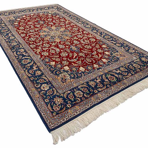 HANDMADE PERSIAN ESFAHAN CARPET 2,70X1,75 SIGNED BY MAHDIE COLLECTIVE