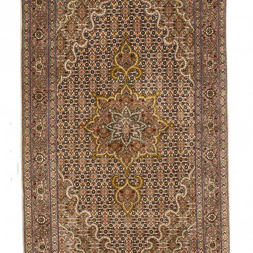 HANDMADE CARPET TABRIZ WOOL-SILK 1,34X0,80