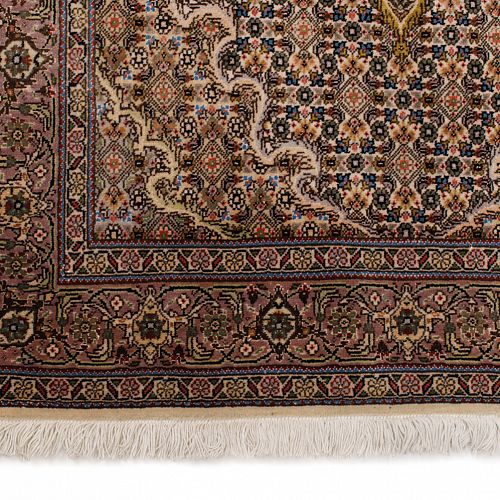 HANDMADE PERSIAN TABRIZ WOOL-SILK 1,34X0,80