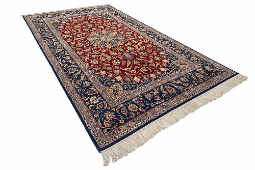 HANDMADE PERSIAN ESFAHAN CARPET 2,70X1,75 SIGNED BY MAHDIE COLLECTIVE