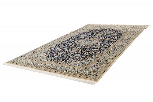 HANDMADE PERSIAN NAIN CARPET 3,35X1,96
